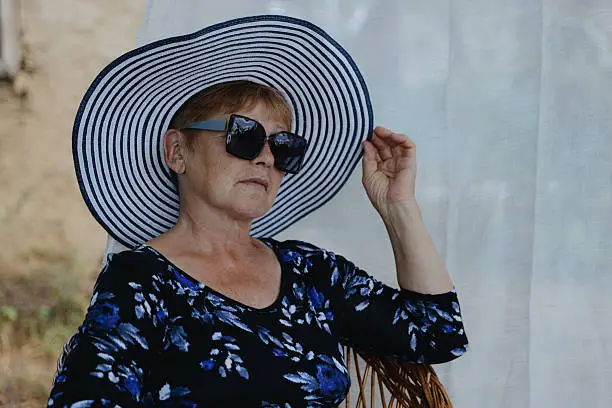 what temperature is dangerous for elderly